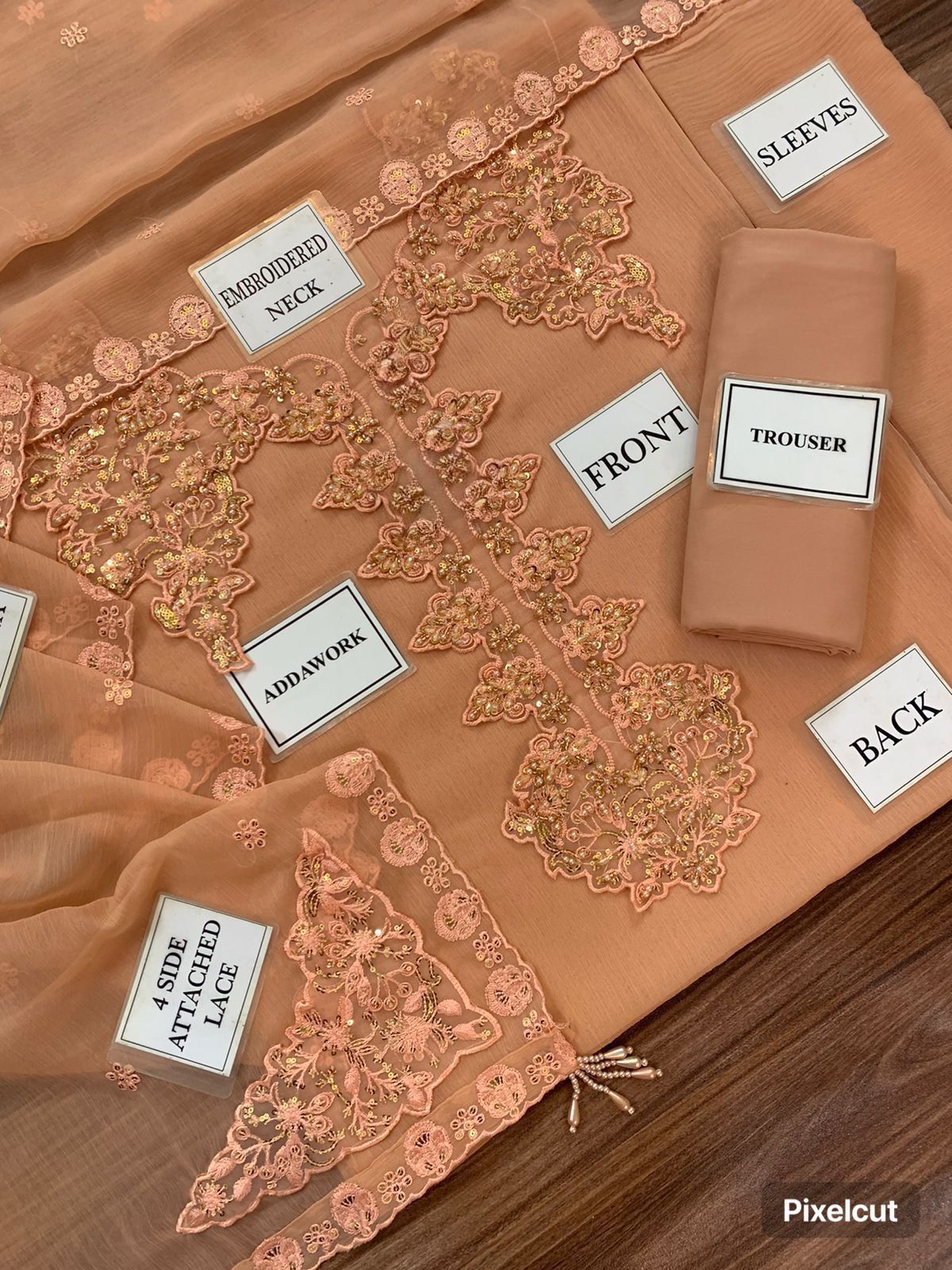 IZNIK – Luxury Chiffon Festive Collection 2025