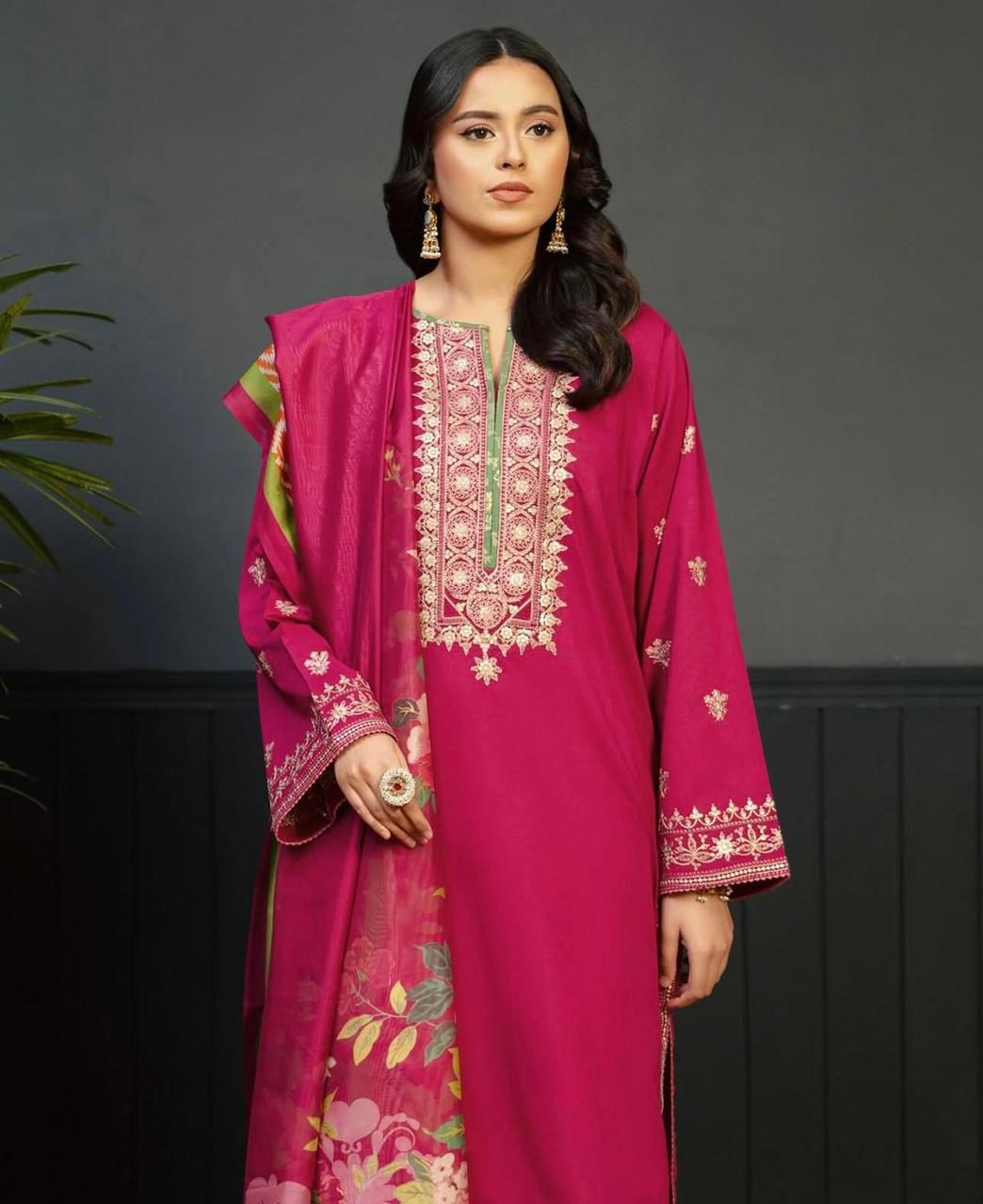 Dhanak 3 Piece Embroidered Suit (Article 40)