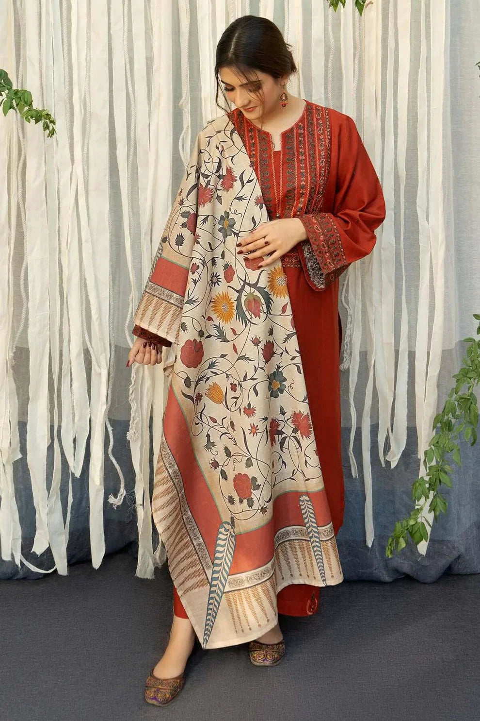 Dhanak 3-Piece Embroidered Suit
