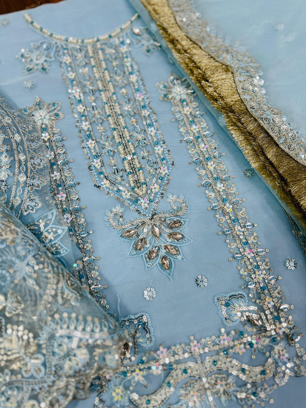 Alizeh Organza Unstitched 3-Piece Suit