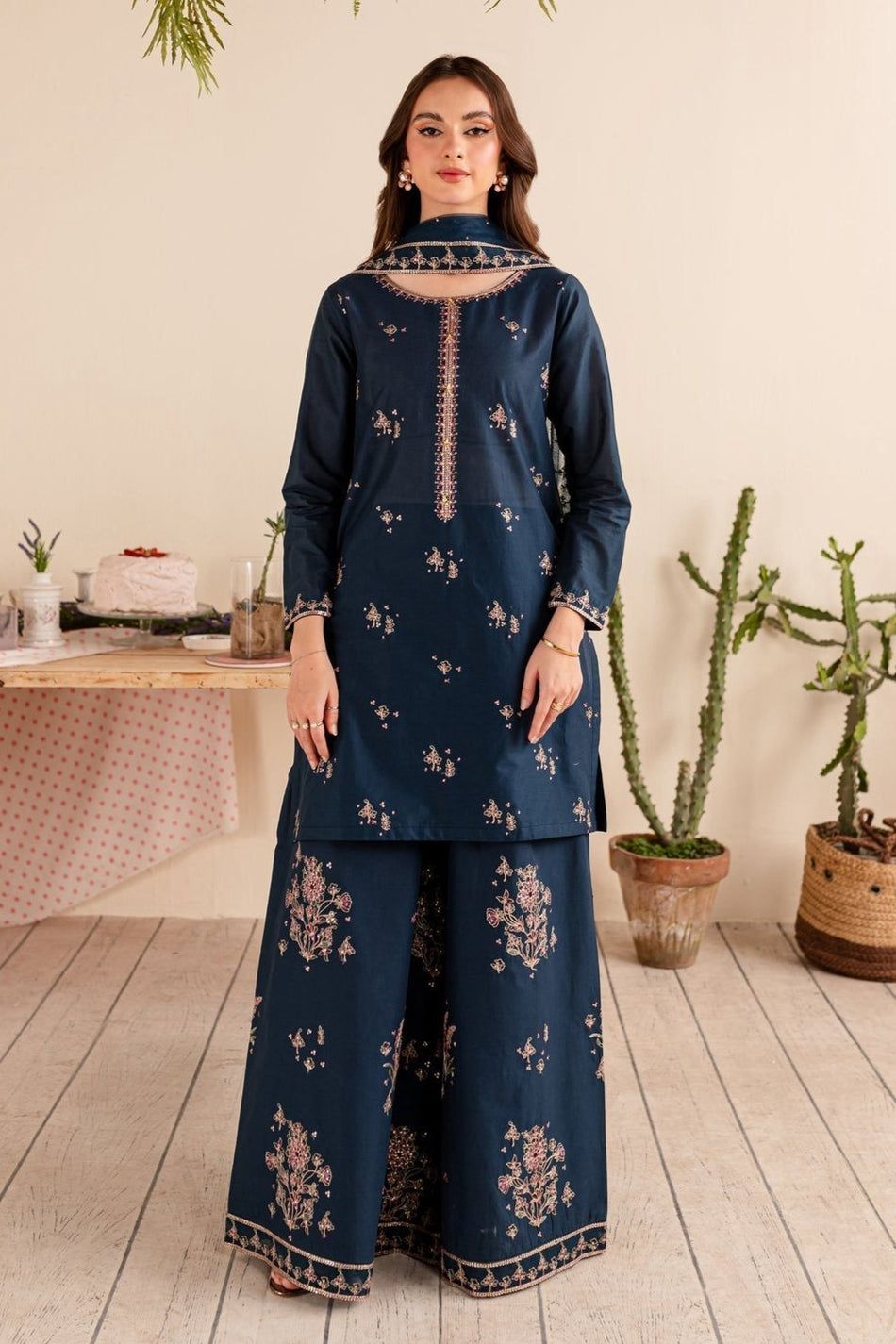 Dhanak 3 Piece Embroidered Suit (Article 9)